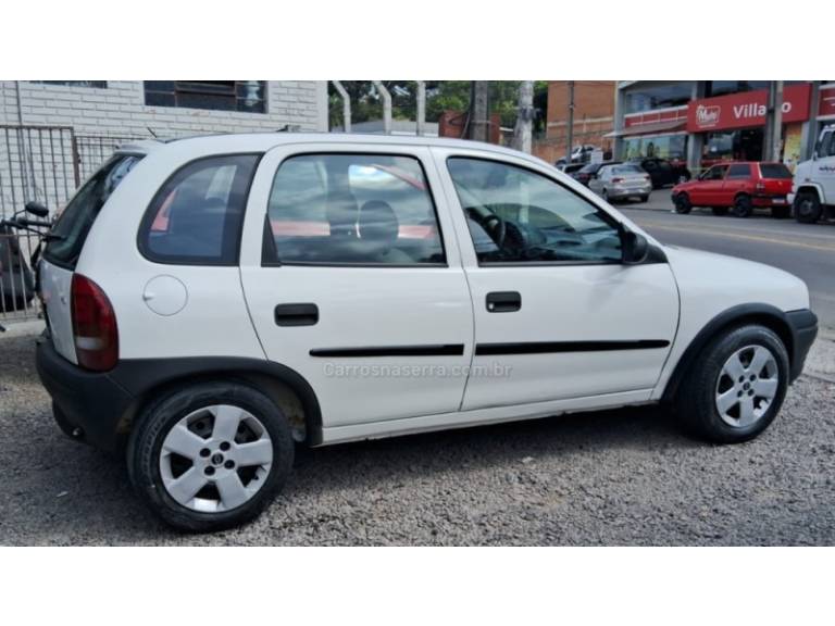 CHEVROLET - CORSA - 1998/1998 - Branca - R$ 14.900,00