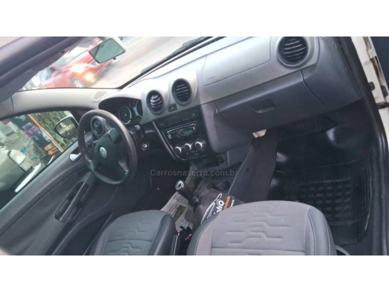 VOLKSWAGEN - SAVEIRO - 2011/2012 - Branca - R$ 49.900,00