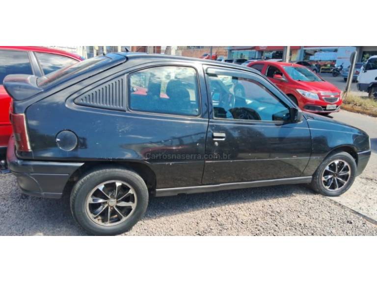 CHEVROLET - KADETT - 1997/1998 - Preta - R$ 8.900,00