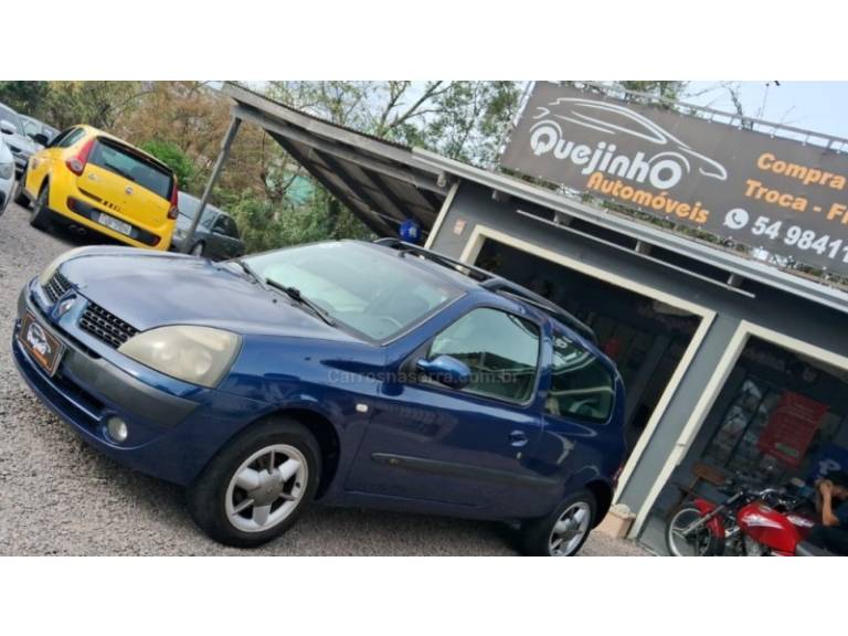 RENAULT - CLIO - 2005/2006 - Azul - R$ 12.900,00
