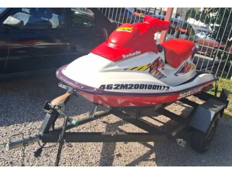 SEADOO - JET SKI - 2001/2001 - Branca - R$ 24.900,00