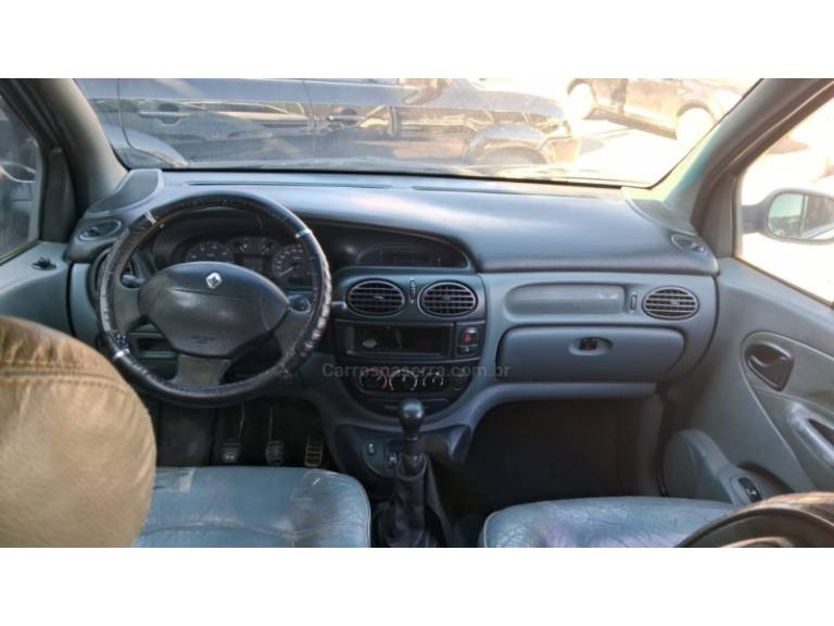 FIAT - PALIO - 1998/1998 - Vermelha - R$ 9.900,00