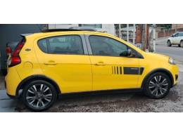 FIAT - PALIO - 2013/2014 - Amarela - R$ 42.900,00