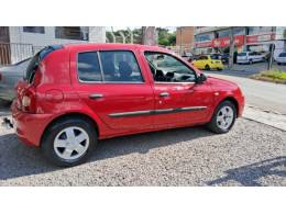 RENAULT - CLIO - 2010/2010 - Vermelha - R$ 21.900,00
