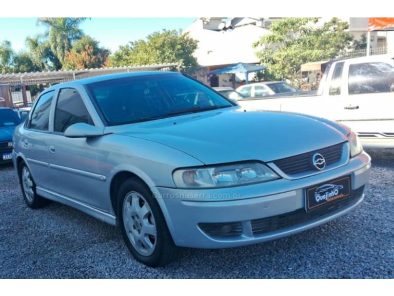 CHEVROLET - VECTRA - 2003/2003 - Prata - R$ 24.900,00