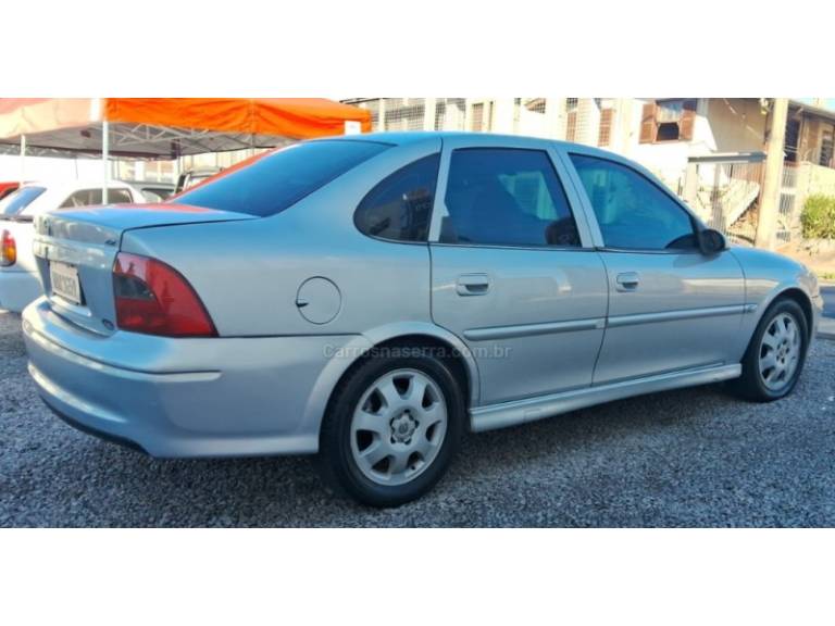CHEVROLET - VECTRA - 2003/2003 - Prata - R$ 24.900,00