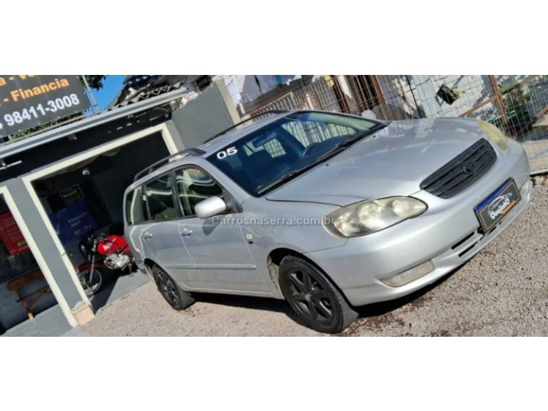 TOYOTA - FIELDER - 2004/2005 - Prata - R$ 34.900,00