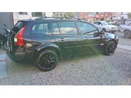 RENAULT - MÉGANE - 2012/2012 - Preta - R$ 31.900,00