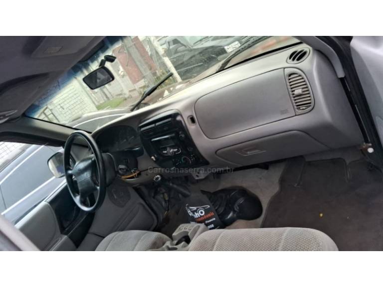 FORD - RANGER - 1998/1998 - Cinza - R$ 39.900,00