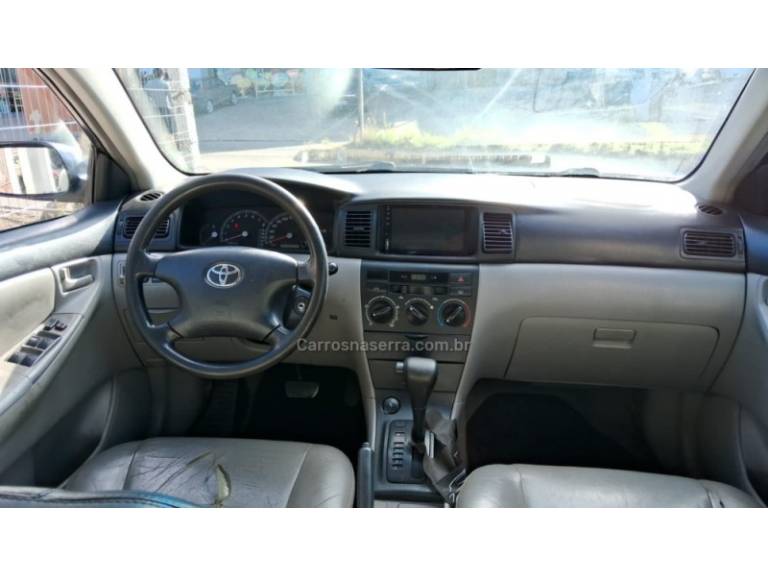 TOYOTA - FIELDER - 2004/2005 - Prata - R$ 34.900,00