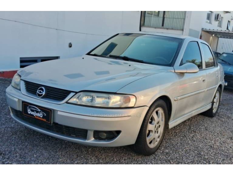 CHEVROLET - VECTRA - 2003/2003 - Prata - R$ 24.900,00